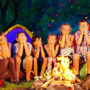 Înscrierea la tabăra de vară „Soarele copilăriei” din cadrul Centrului de Creație a Copiilor „Floarea Soarelui” sectorul Centru