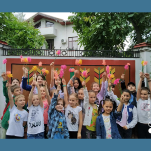 O săptămână plină de creație la tabăra de vară „Soarele Copilăriei” din cadrul CCC „Floarea Soarelui”